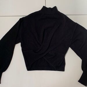 Super cute Forever 21 black sweater size small, gently used.
